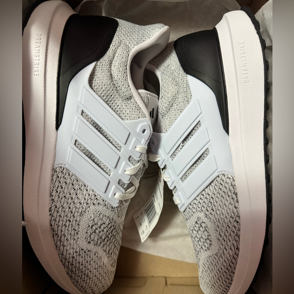 Adidas Lightdream DNA’s brand new in box 8m/9w